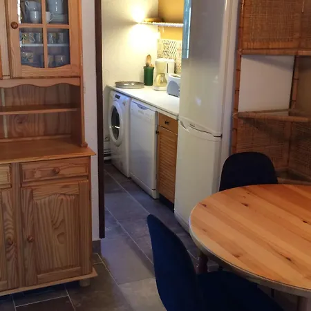 Villa Mitoyenne 6 Pers, Climatisee, Parking - Fr-1-607-151 *